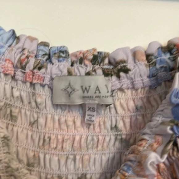 Wayf Smocked Floral Dress - Size XS - Picture 7 of 9